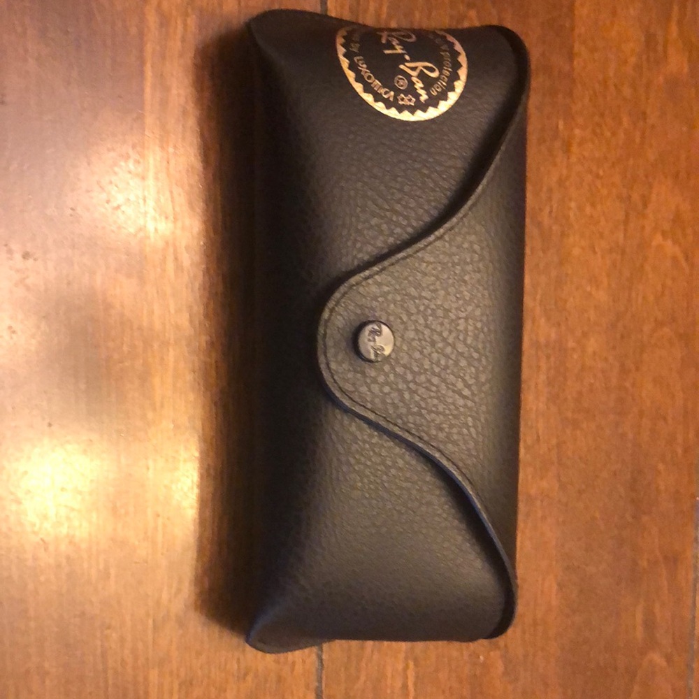 Ray-ban sunglasses case